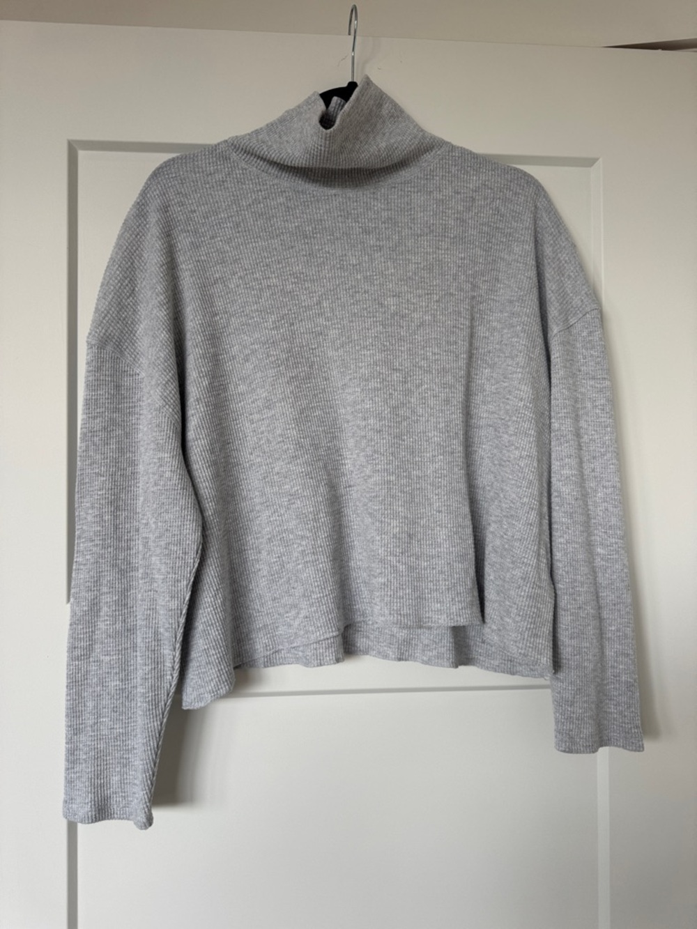 Aritzia Babaton Light Gray Waffle Turtleneck